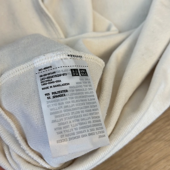 EUC White Uniqlo Sweater Size S! - Picture 3 of 3